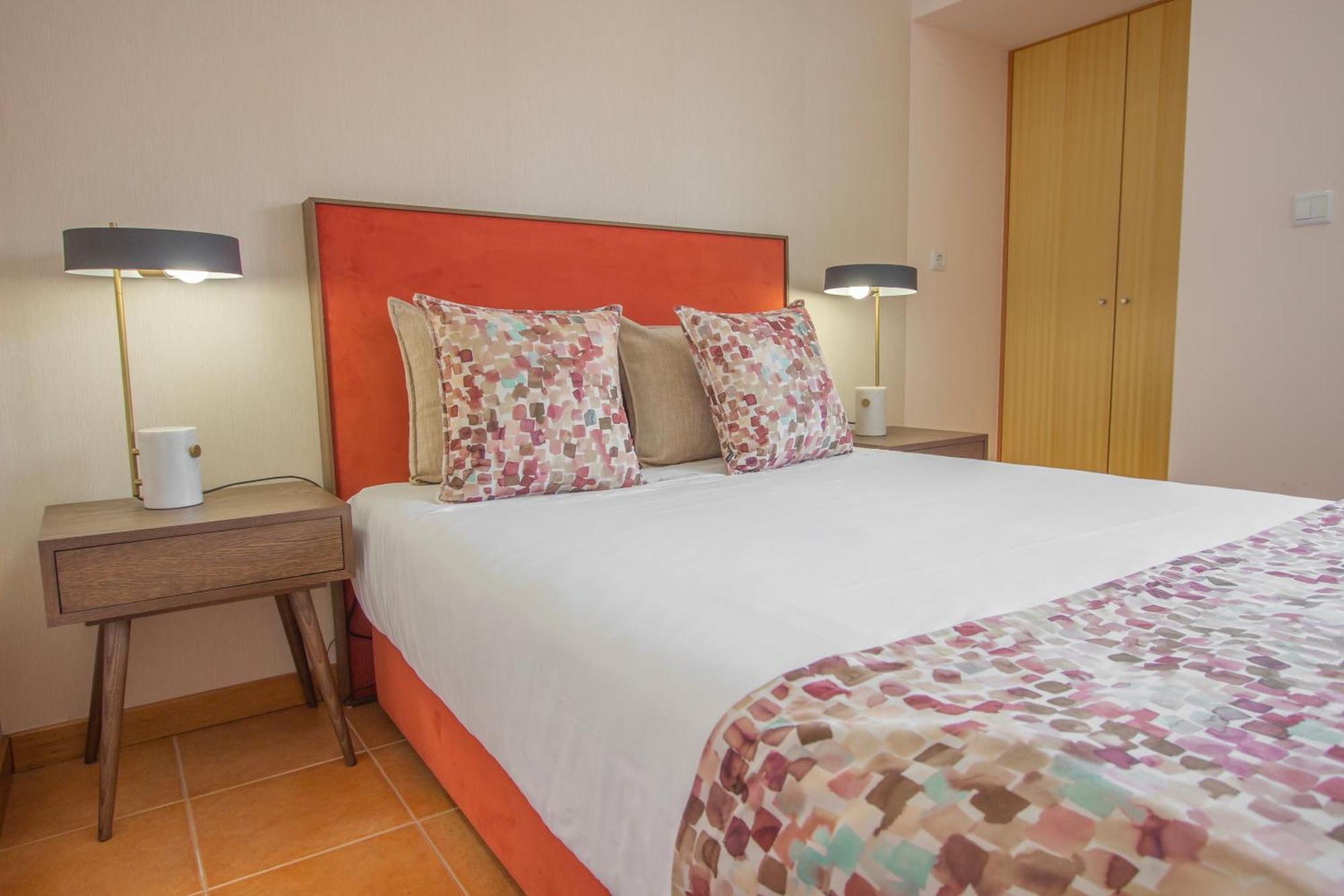Dom Jose Alojamentos By Guestify Hotel Guimaraes Ruang foto